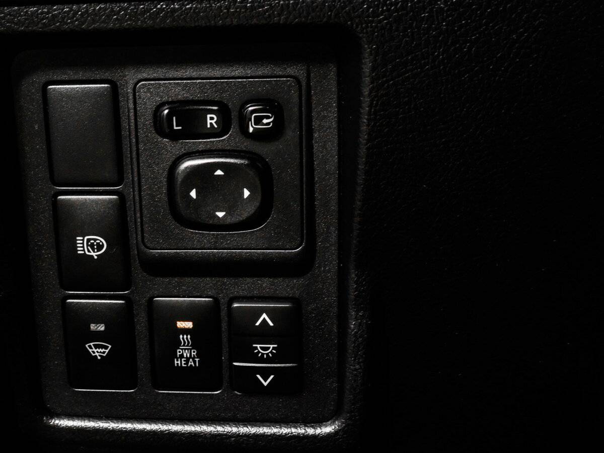 Купить Toyota Land Cruiser Prado с пробегом. Фото: #13