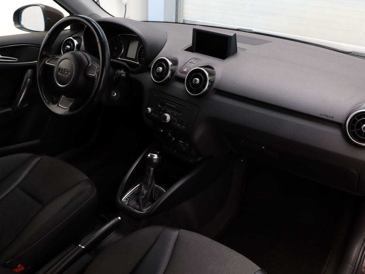Купить Audi A1 с пробегом. Фото: #6