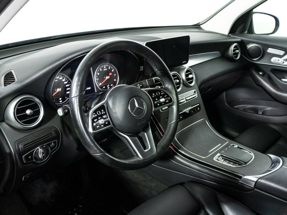 Купить Mercedes-Benz GLC с пробегом. Фото: #10