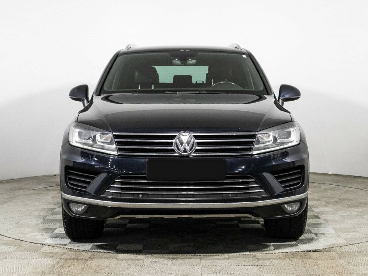 Купить Volkswagen Touareg с пробегом. Фото: #1