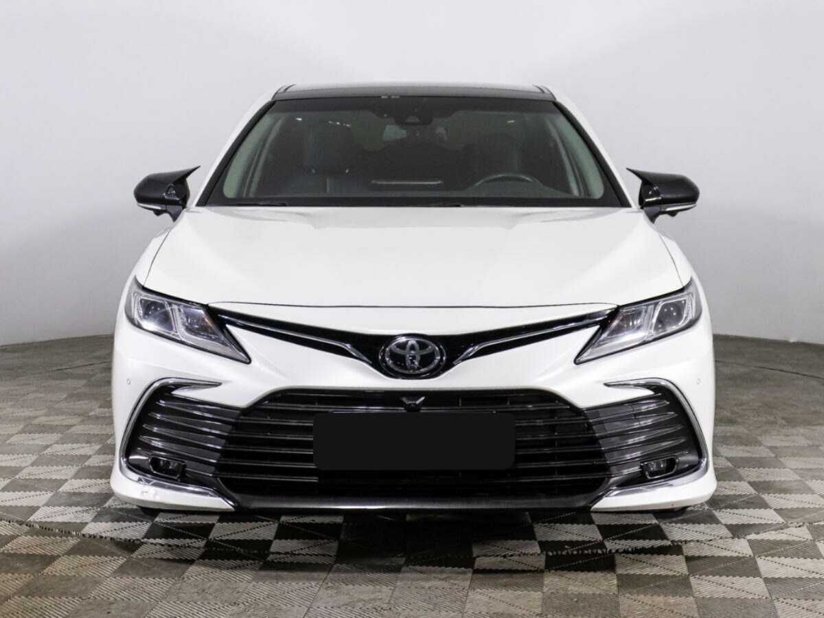 Купить Toyota Camry с пробегом. Фото: #1