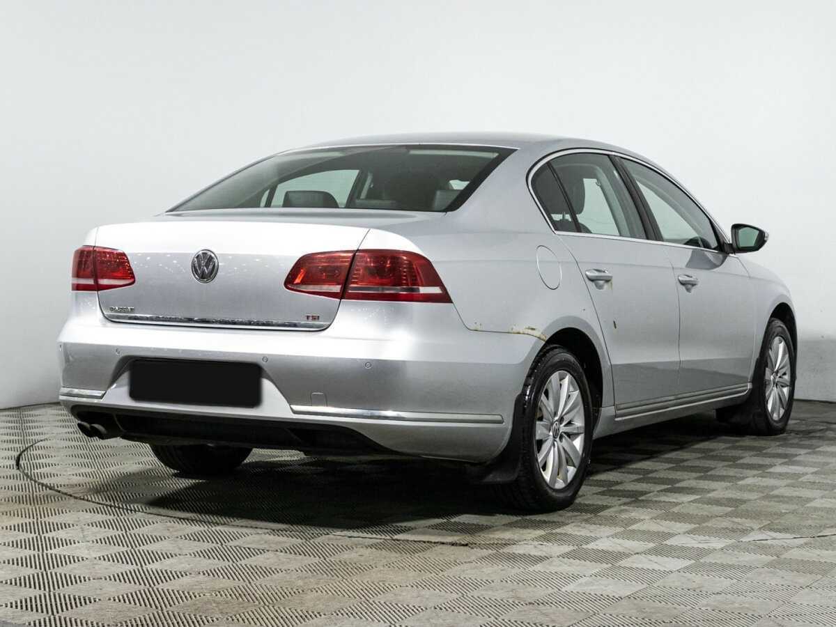 Купить Volkswagen Passat с пробегом. Фото: #4