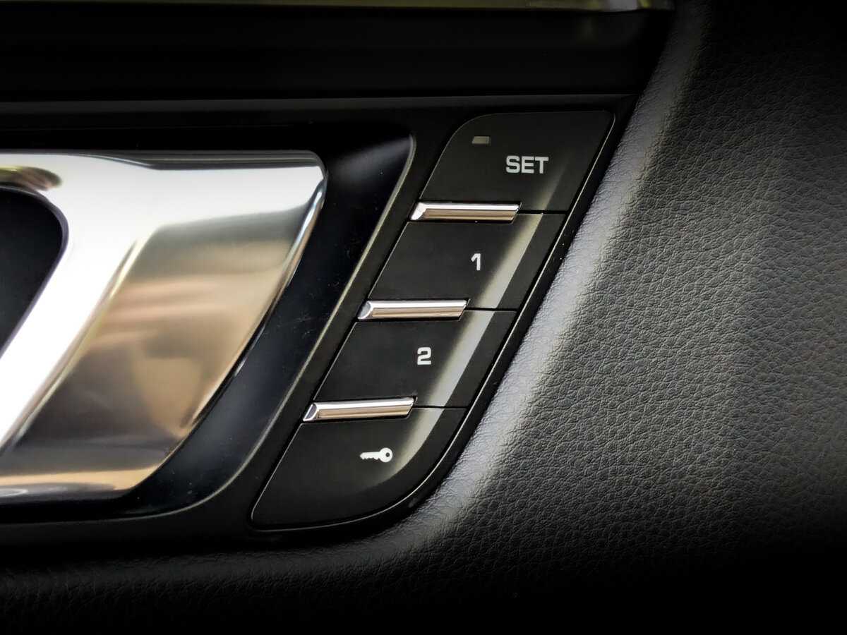 Купить Porsche Macan с пробегом. Фото: #20