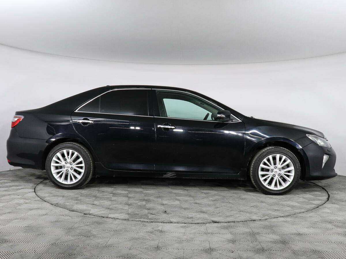 Купить Toyota Camry с пробегом. Фото: #3