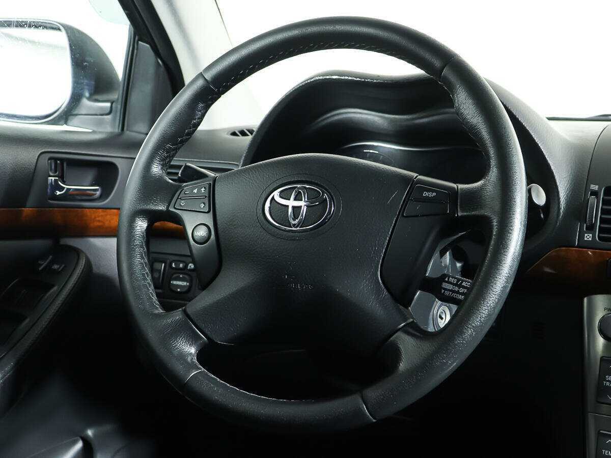Купить Toyota Avensis с пробегом. Фото: #13