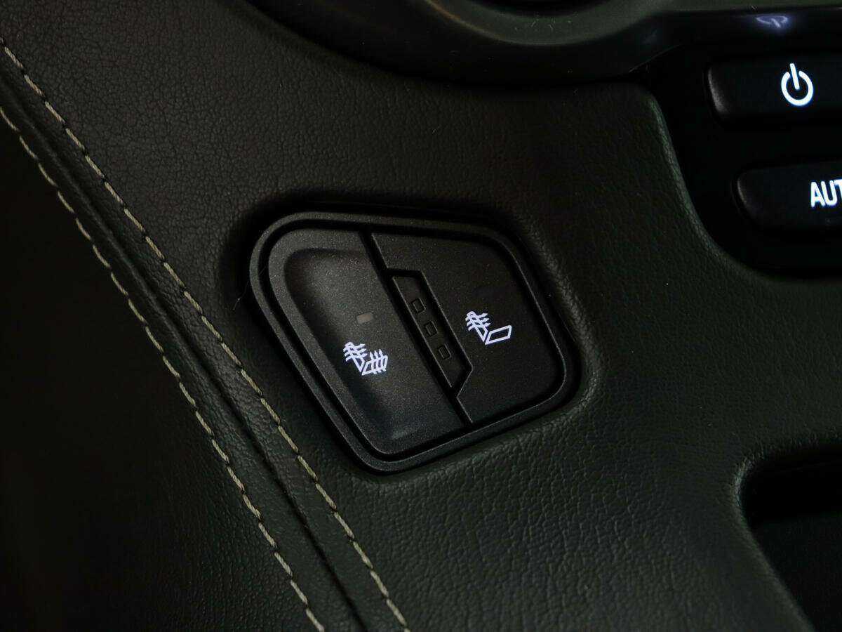 Купить Chevrolet Tahoe с пробегом. Фото: #27