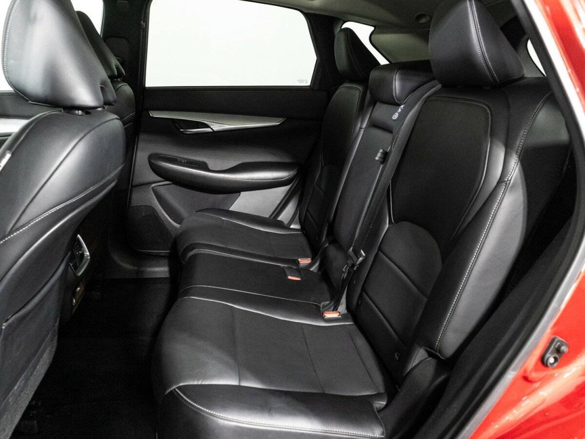 Купить Infiniti QX50 с пробегом. Фото: #9