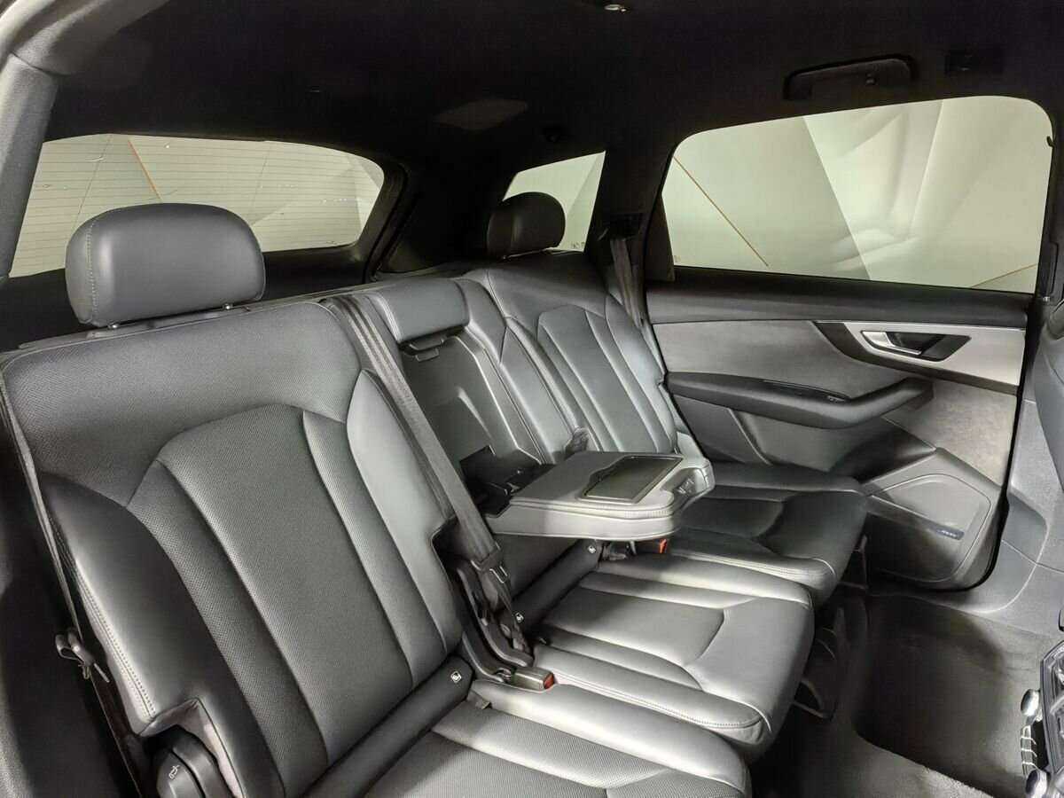 Купить Audi Q7 с пробегом. Фото: #9