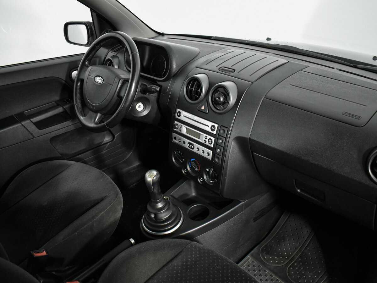 Купить Ford Fusion с пробегом. Фото: #14