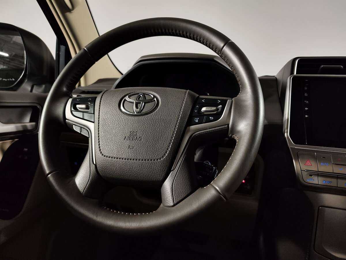 Купить Toyota Land Cruiser Prado с пробегом. Фото: #18