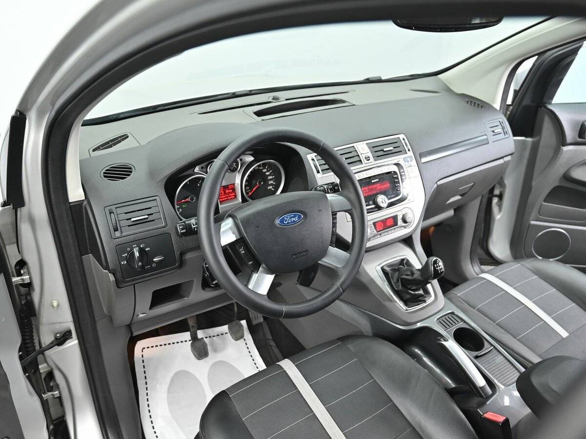 Купить Ford Kuga с пробегом. Фото: #6