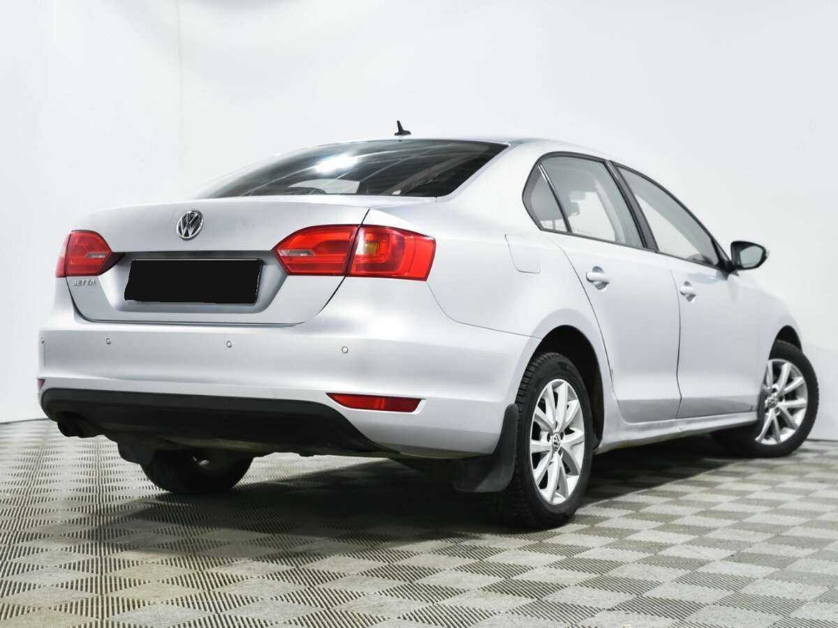 Купить Volkswagen Jetta с пробегом. Фото: #3