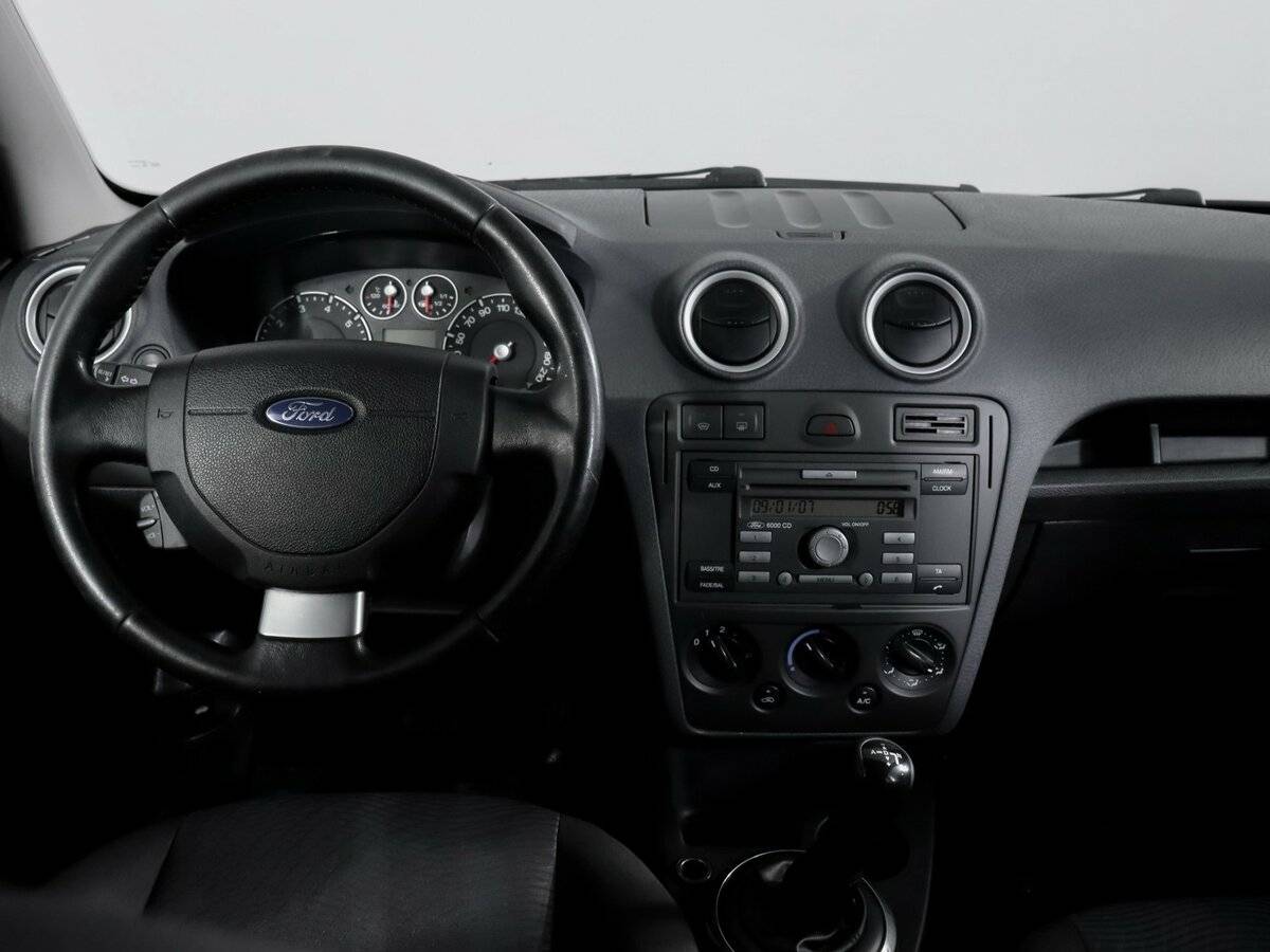 Купить Ford Fusion с пробегом. Фото: #8