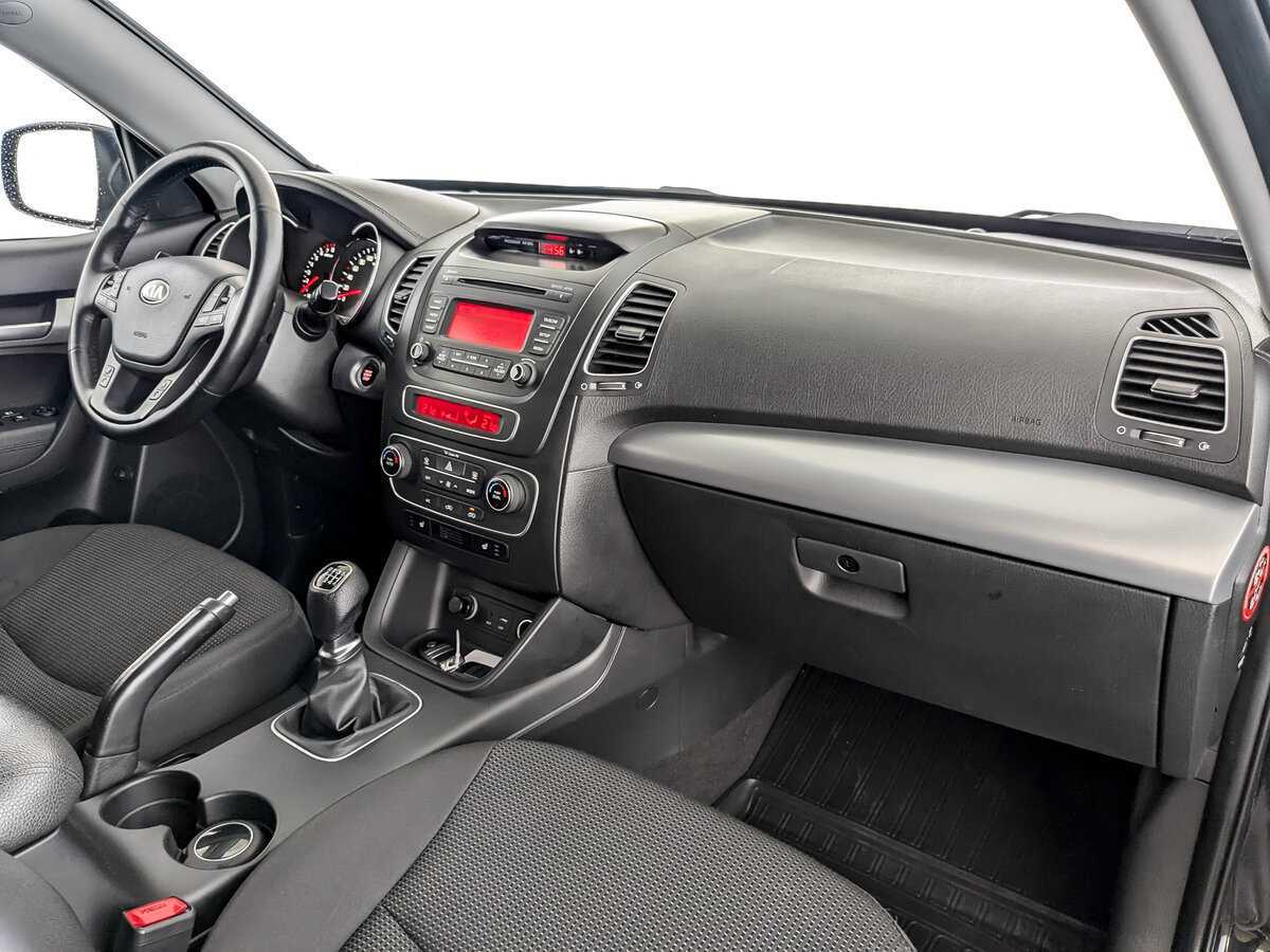 Купить Kia Sorento с пробегом. Фото: #10