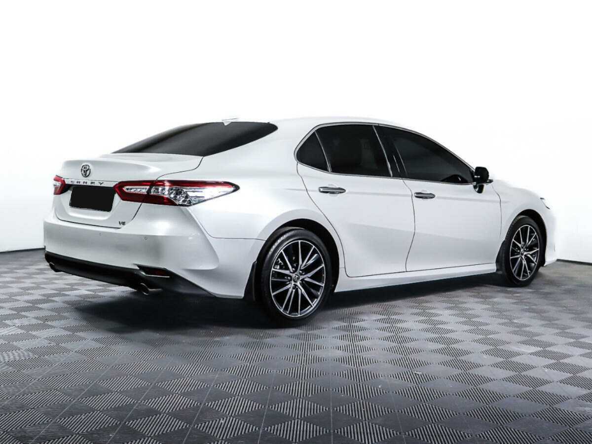 Купить Toyota Camry с пробегом. Фото: #4