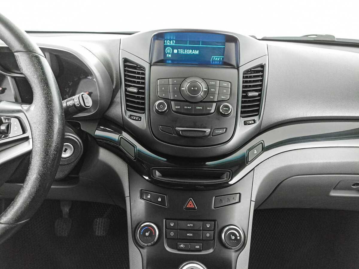 Купить Chevrolet Orlando с пробегом. Фото: #12