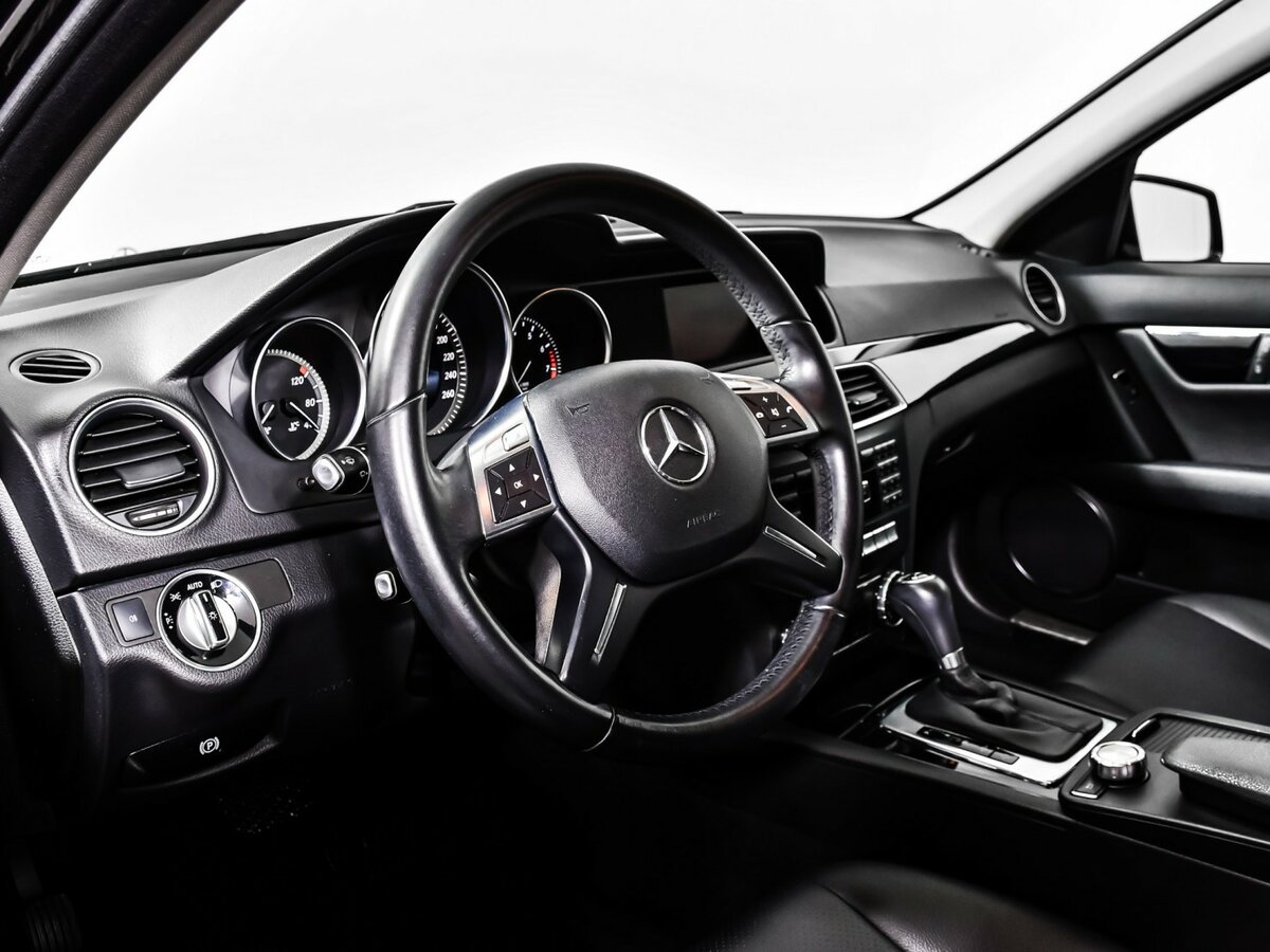 Купить Mercedes-Benz C-Класс с пробегом. Фото: #11