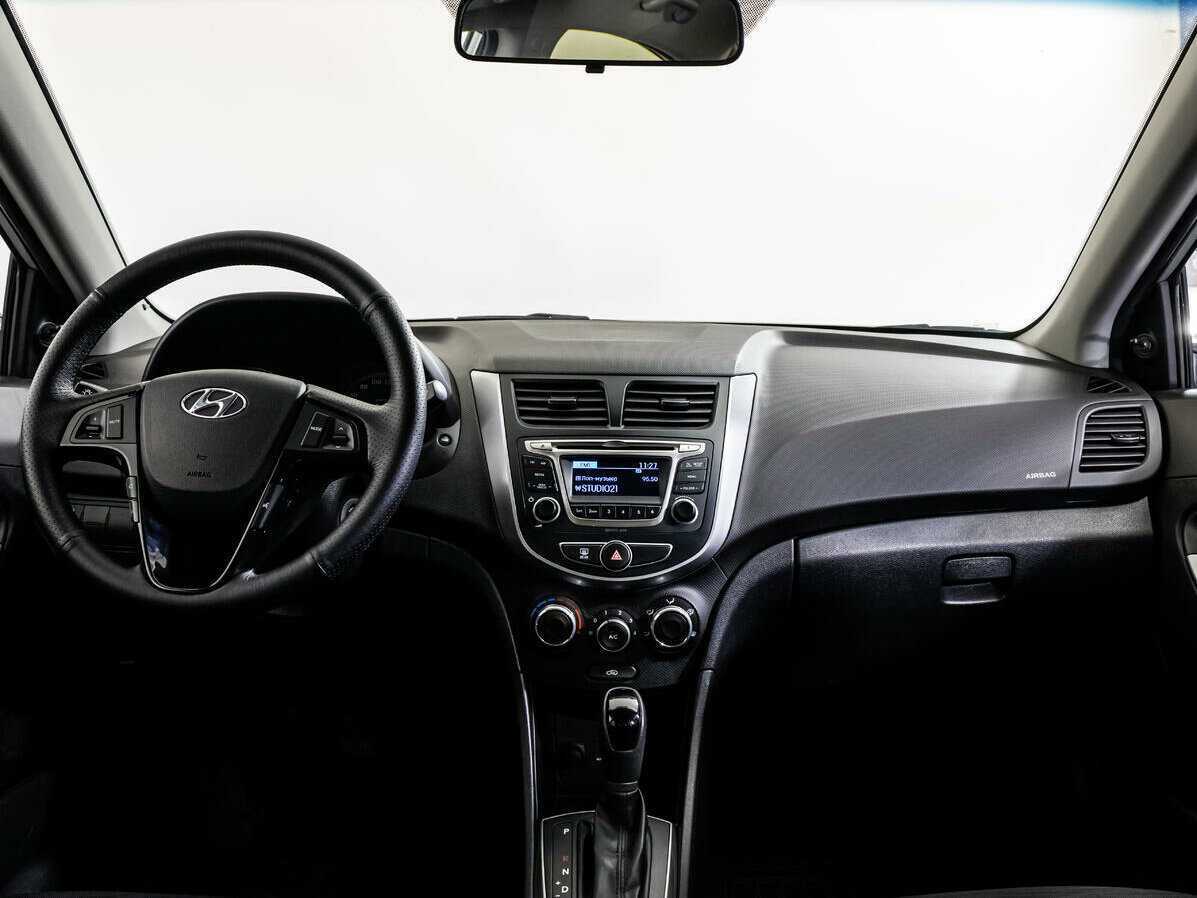 Купить Hyundai Solaris с пробегом. Фото: #9
