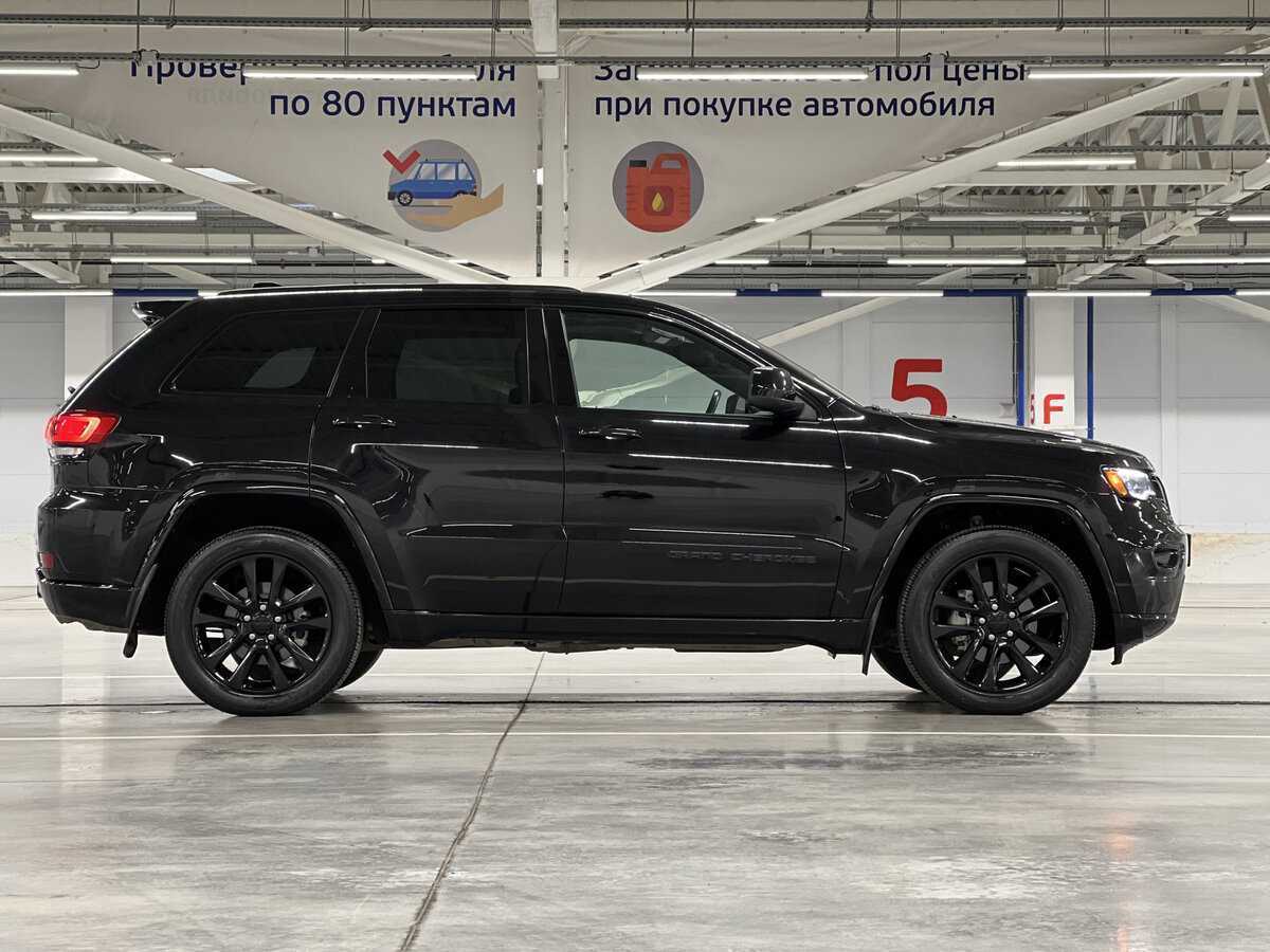 Купить Jeep Grand Cherokee с пробегом. Фото: #3