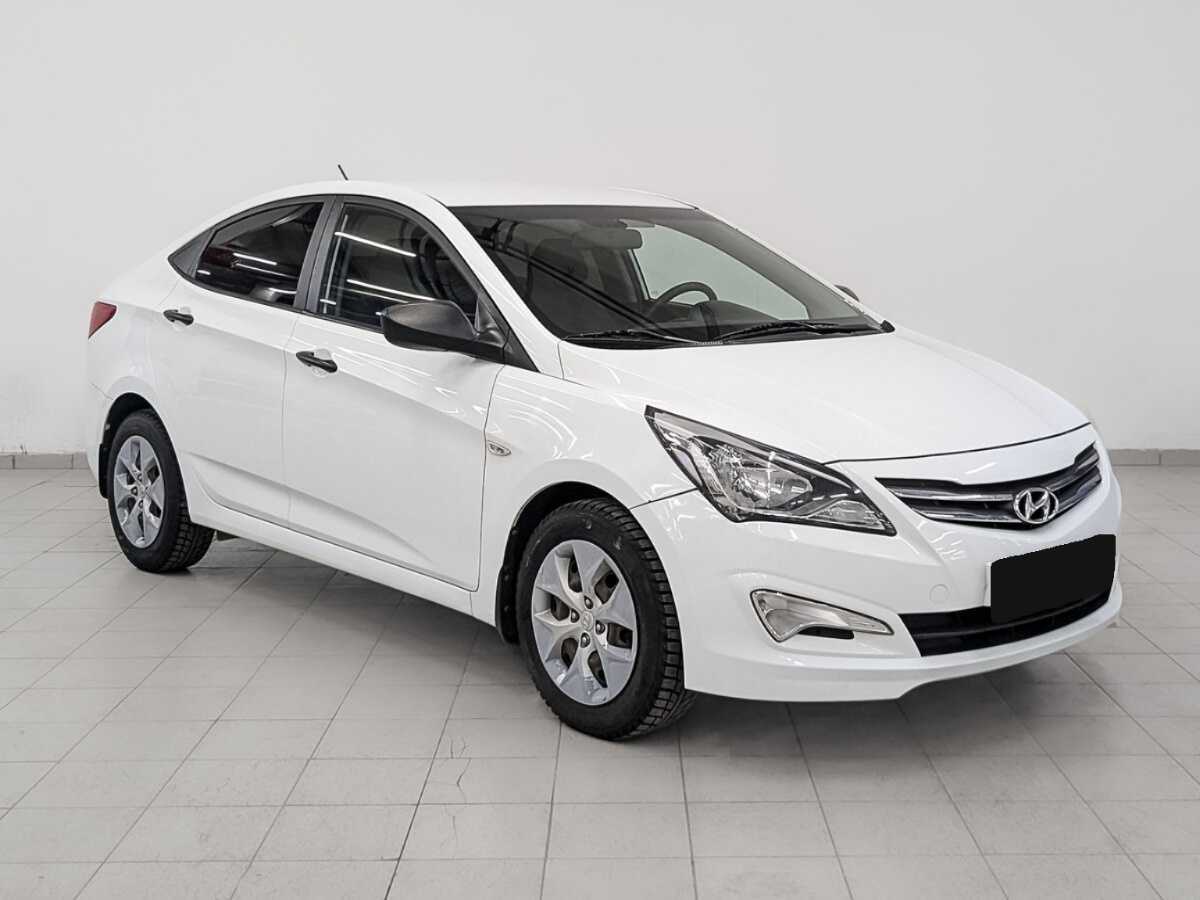 Купить Hyundai Solaris с пробегом. Фото: #2