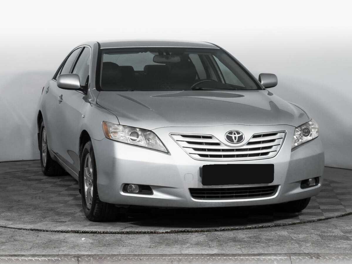 Купить Toyota Camry с пробегом. Фото: #2