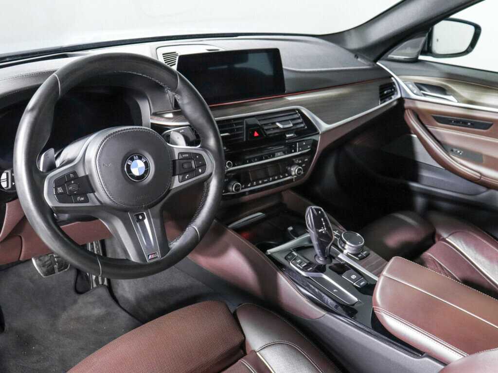 Купить BMW 5 серии с пробегом. Фото: #11