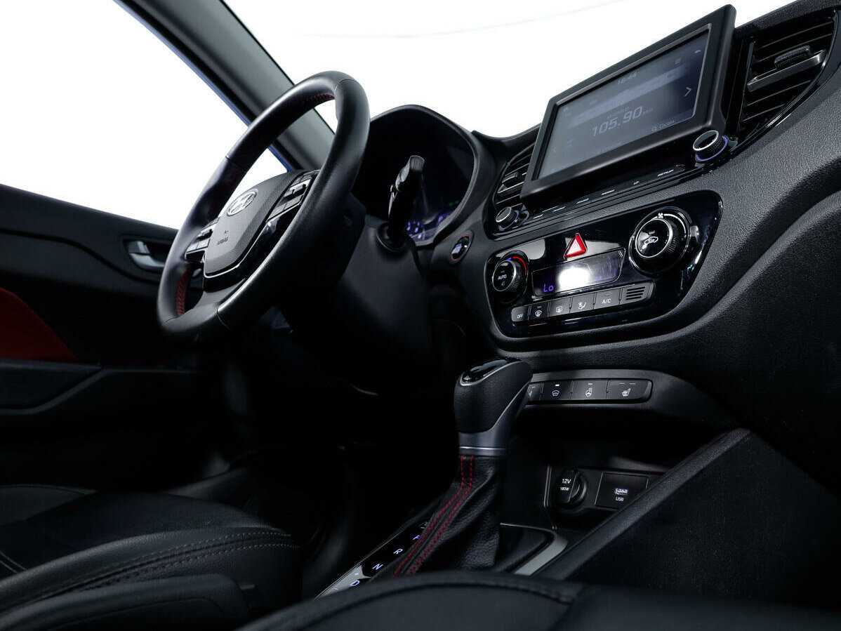 Купить Hyundai Solaris с пробегом. Фото: #24