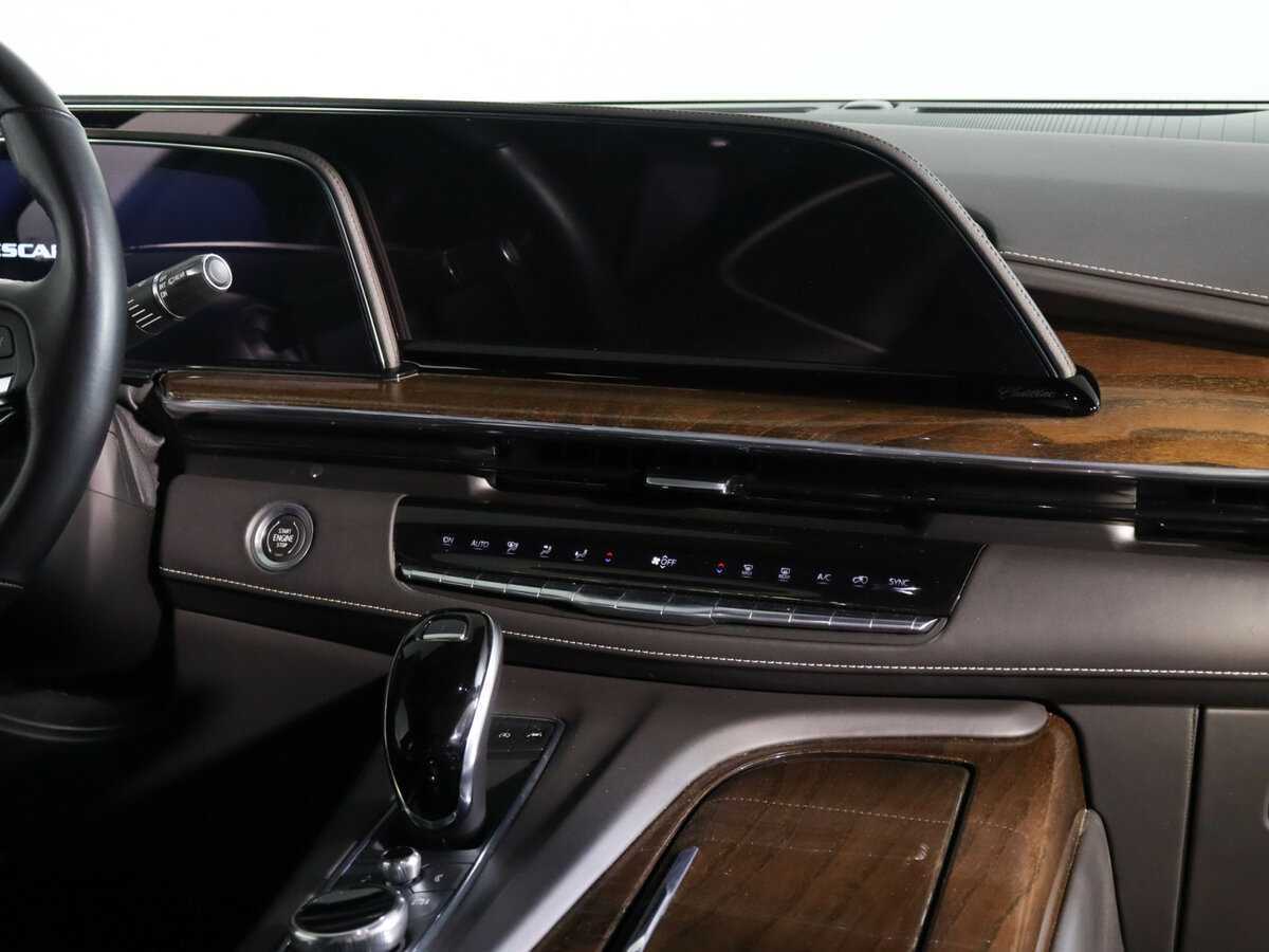 Купить Cadillac Escalade с пробегом. Фото: #12