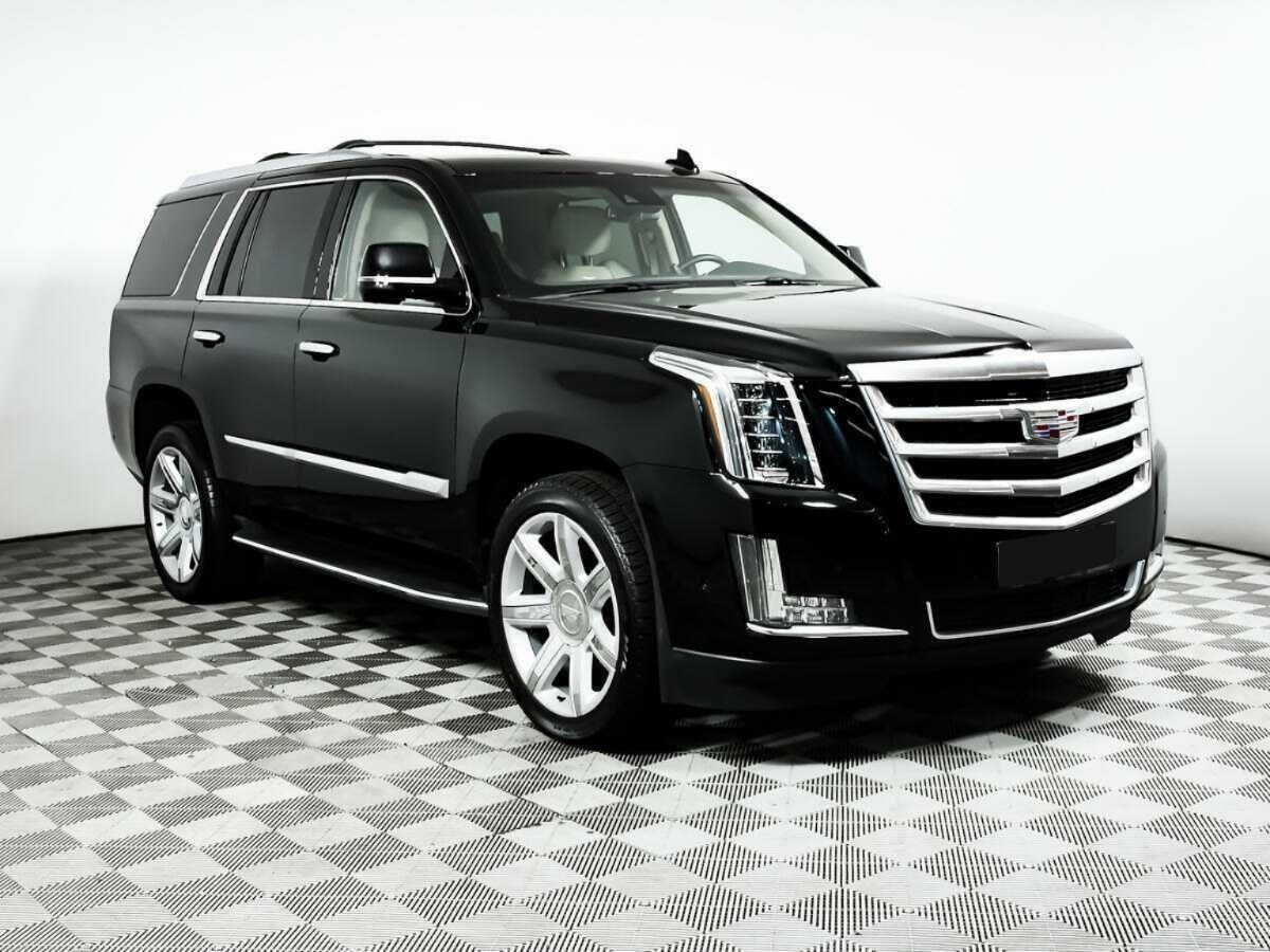 Купить Cadillac Escalade с пробегом. Фото: #2