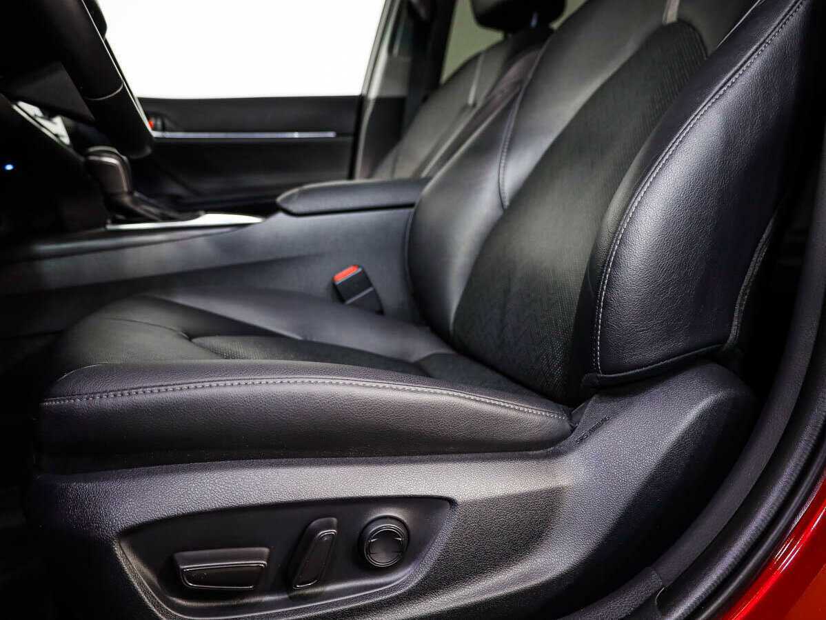 Купить Toyota Camry с пробегом. Фото: #15