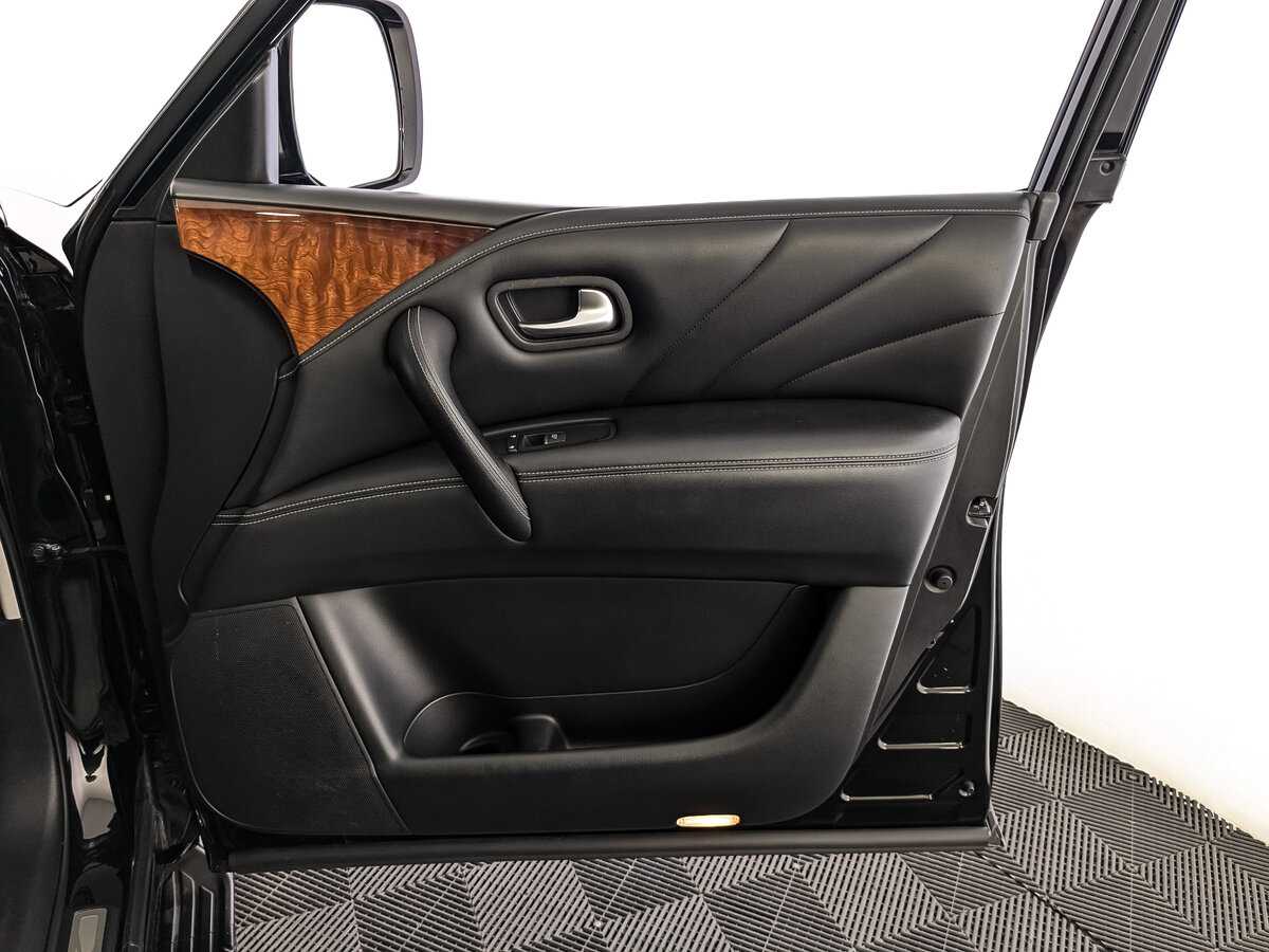 Купить Infiniti QX80 с пробегом. Фото: #20