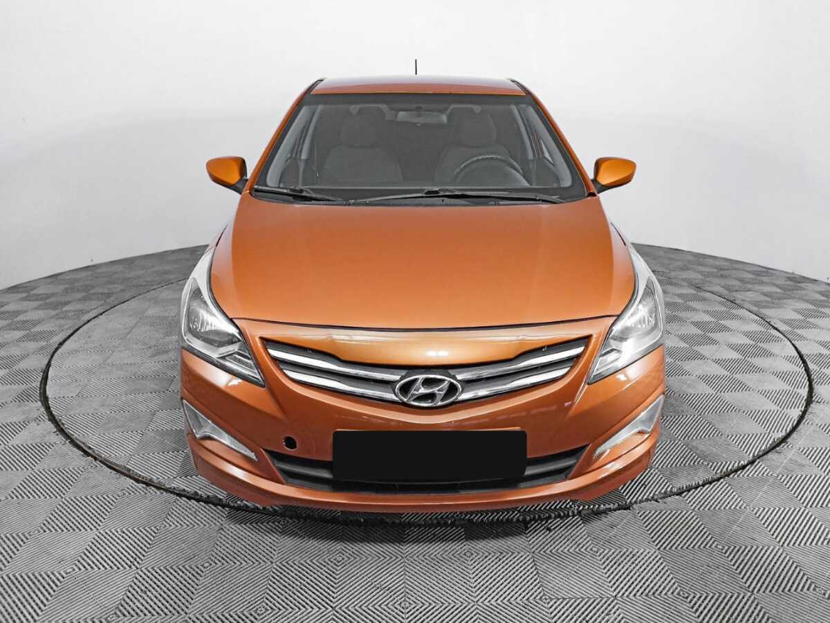 Купить Hyundai Solaris с пробегом. Фото: #1
