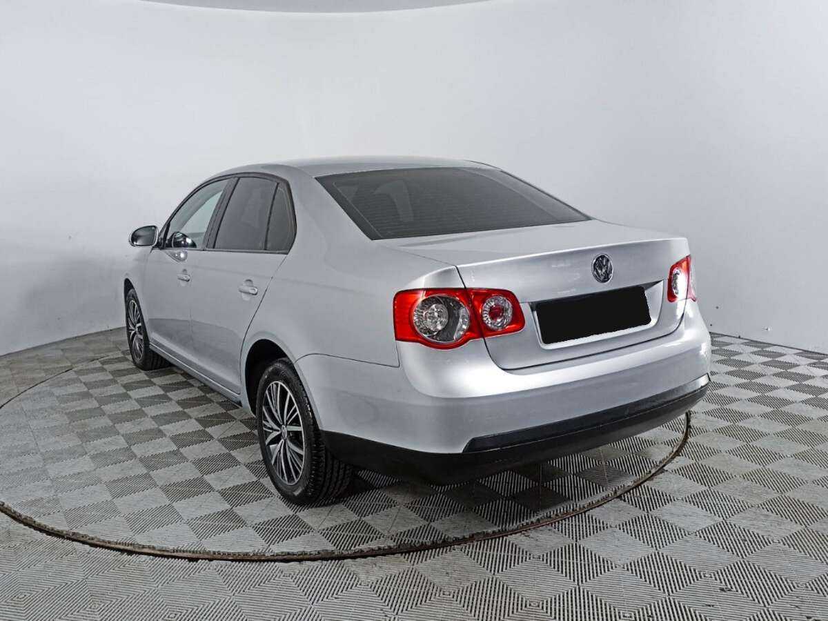 Купить Volkswagen Jetta с пробегом. Фото: #6