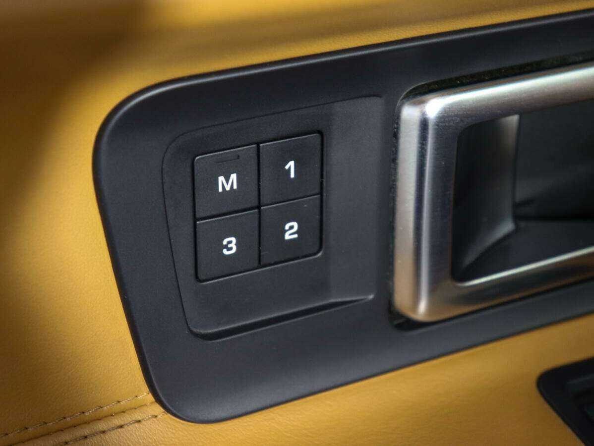 Купить Land Rover Discovery Sport с пробегом. Фото: #18