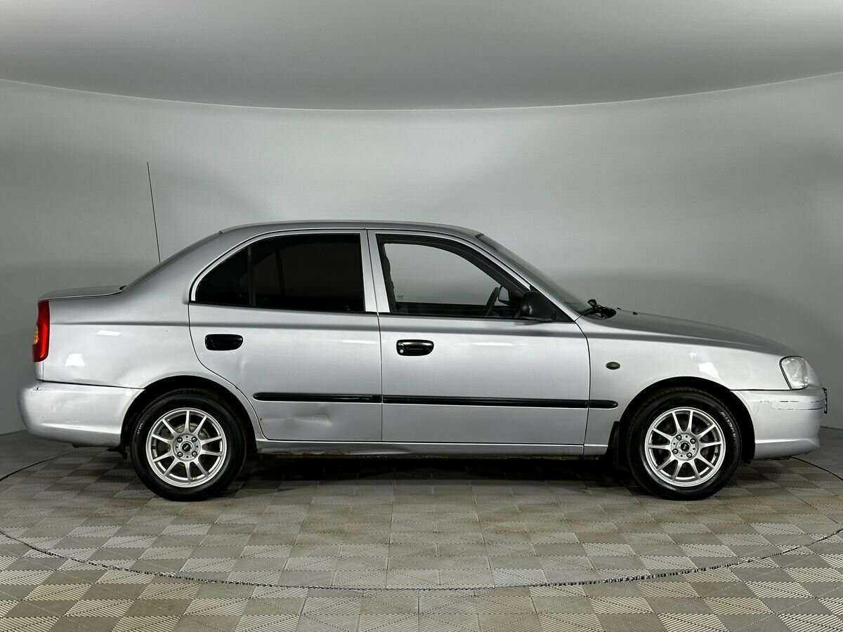 Купить Hyundai Accent с пробегом. Фото: #3