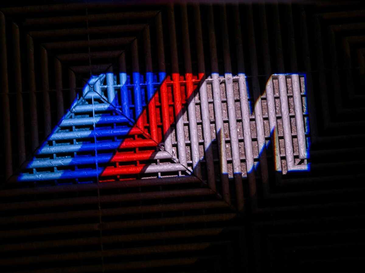 Купить BMW M5 с пробегом. Фото: #21