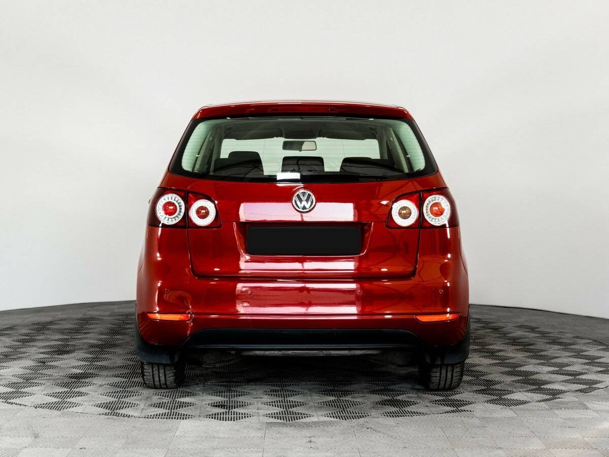 Купить Volkswagen Golf Plus с пробегом. Фото: #4