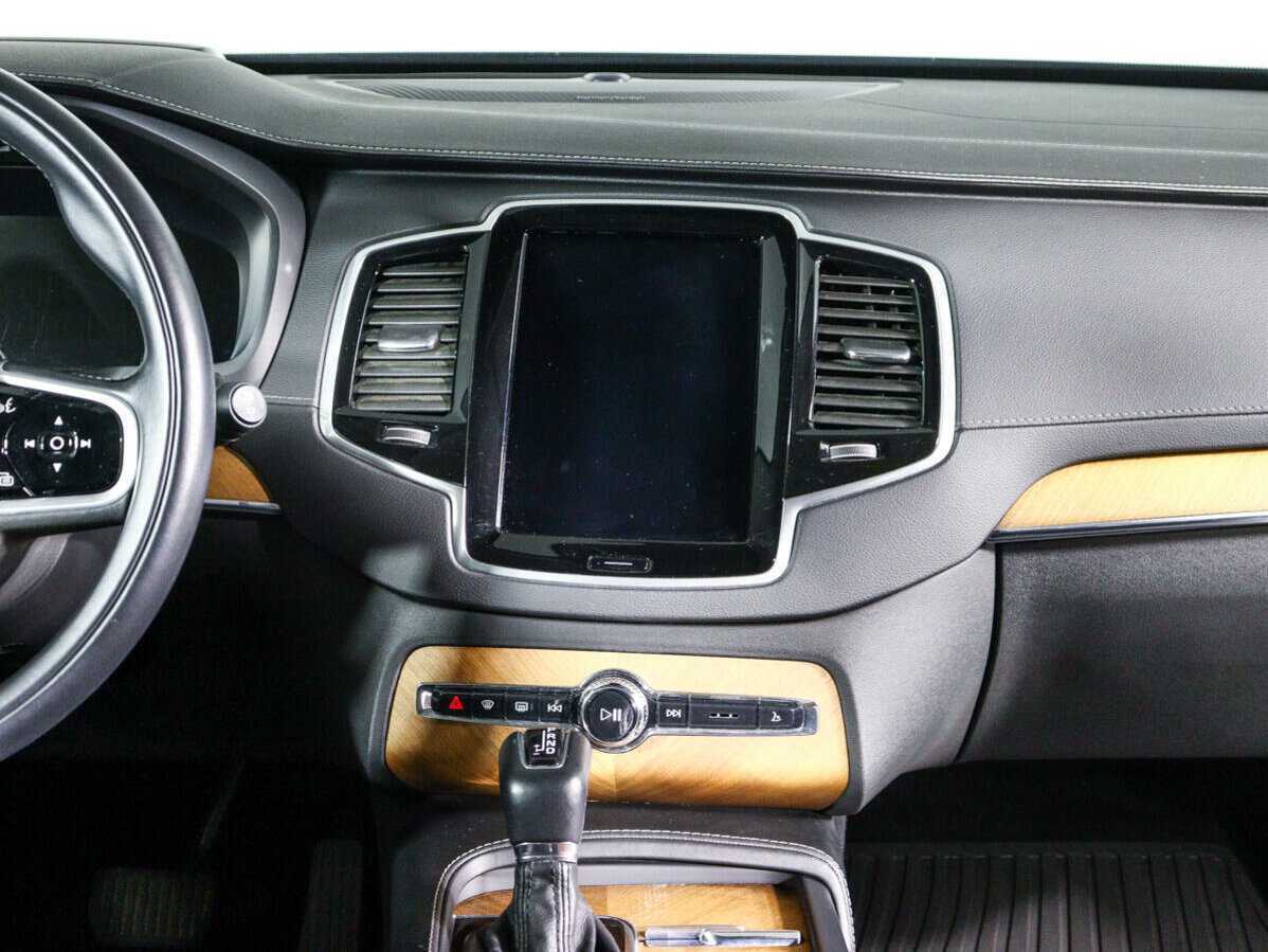 Купить Volvo XC90 с пробегом. Фото: #10