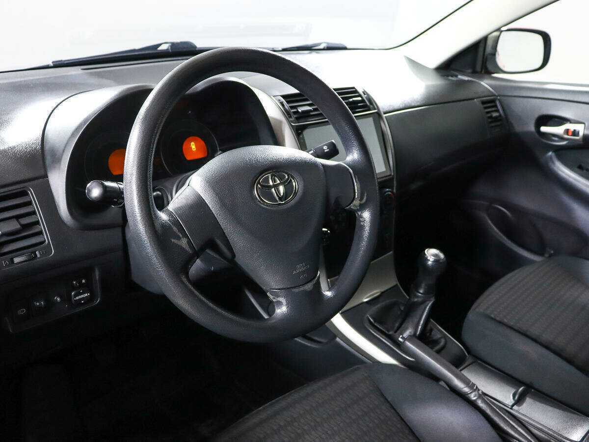 Купить Toyota Corolla с пробегом. Фото: #11