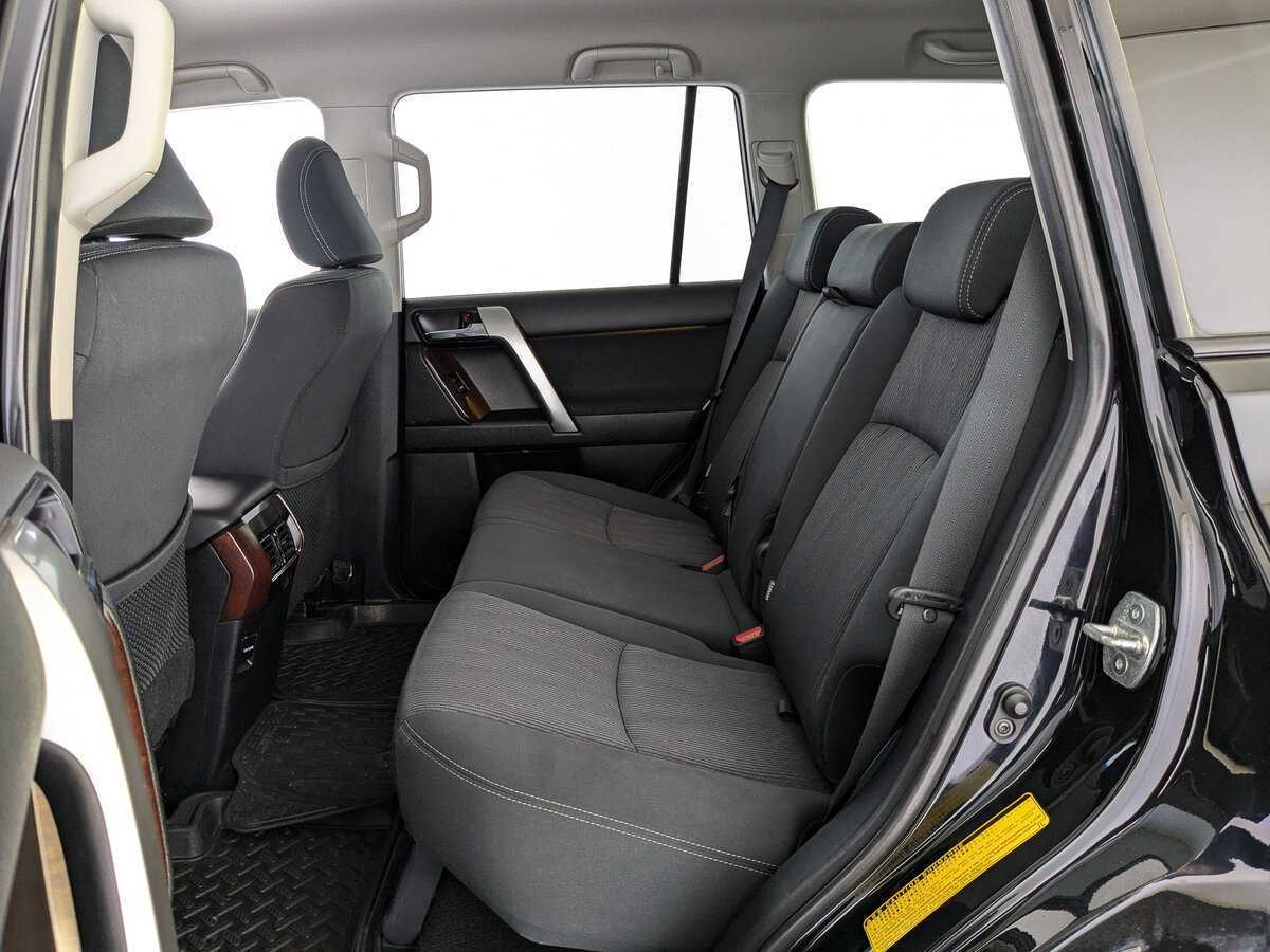 Купить Toyota Land Cruiser Prado с пробегом. Фото: #13