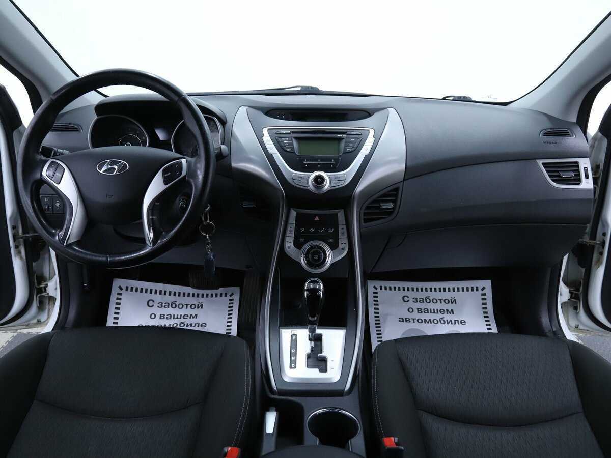 Купить Hyundai Elantra с пробегом. Фото: #6