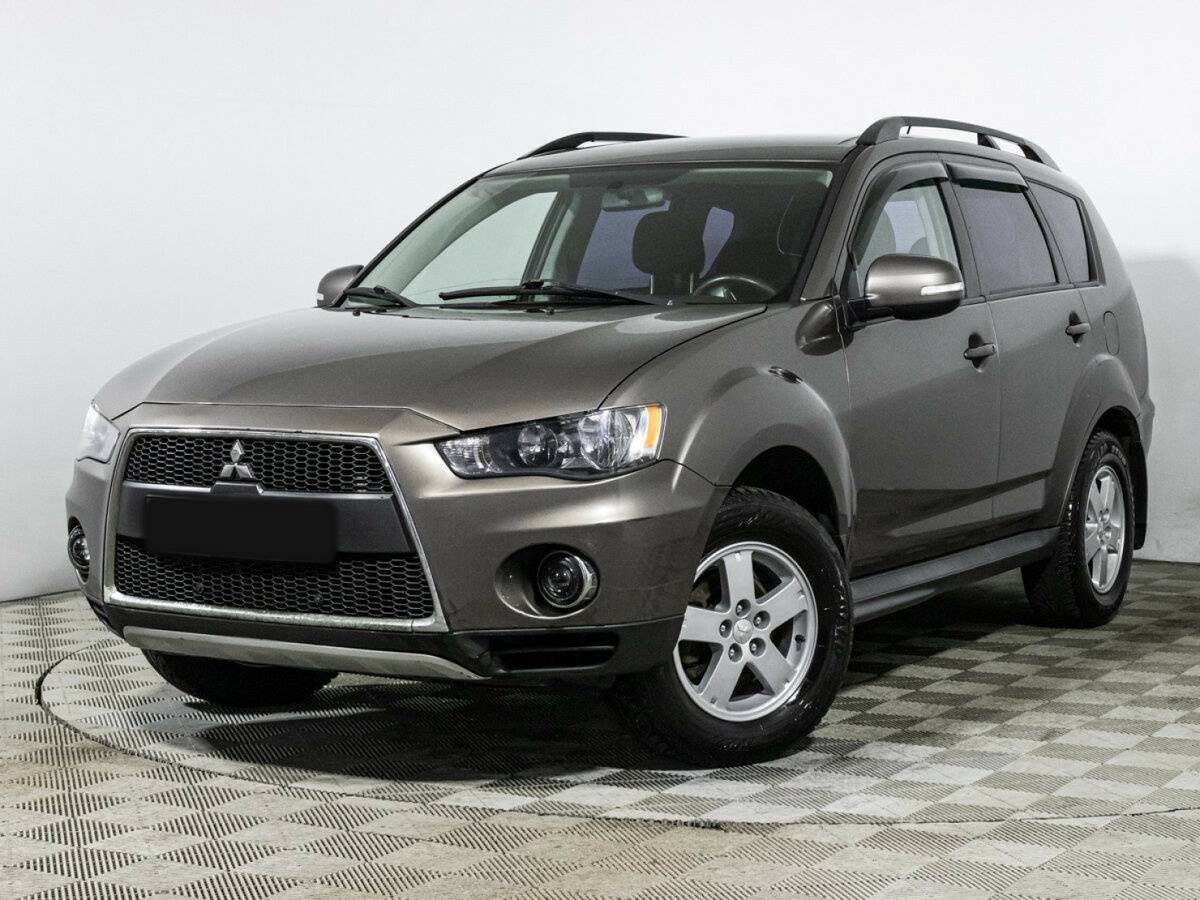Купить Mitsubishi Outlander с пробегом. Фото: #0
