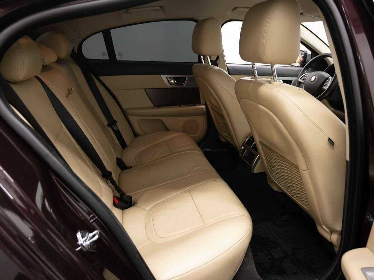Купить Jaguar XF с пробегом. Фото: #12