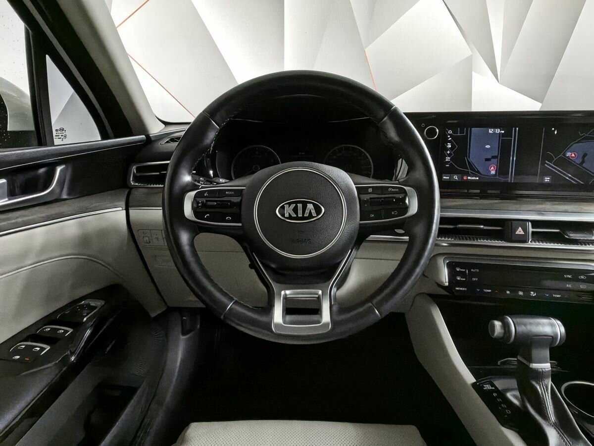 Купить Kia K5 с пробегом. Фото: #14