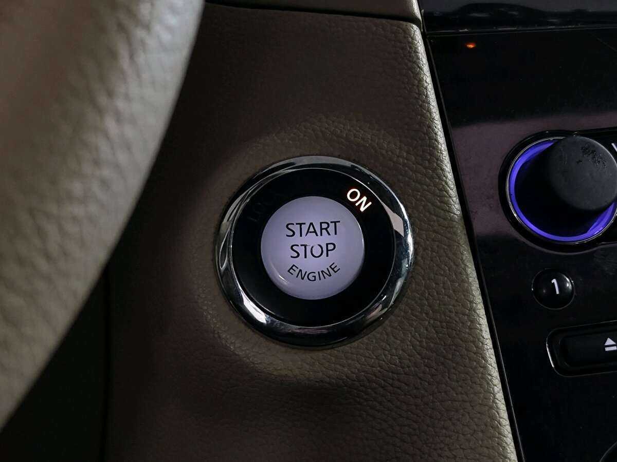 Купить Infiniti FX с пробегом. Фото: #20