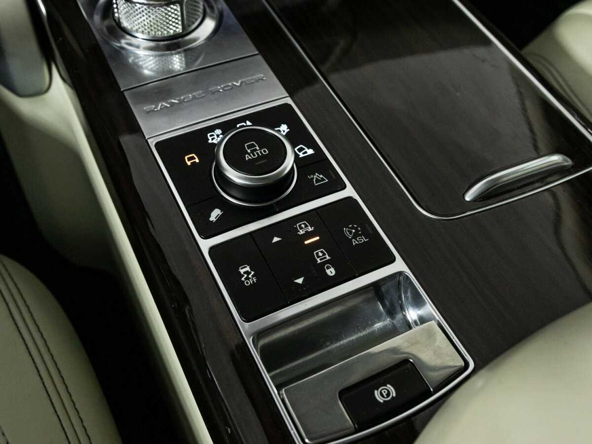 Купить Land Rover Range Rover с пробегом. Фото: #29