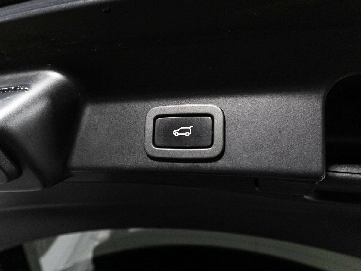Купить Jaguar F-Pace с пробегом. Фото: #15