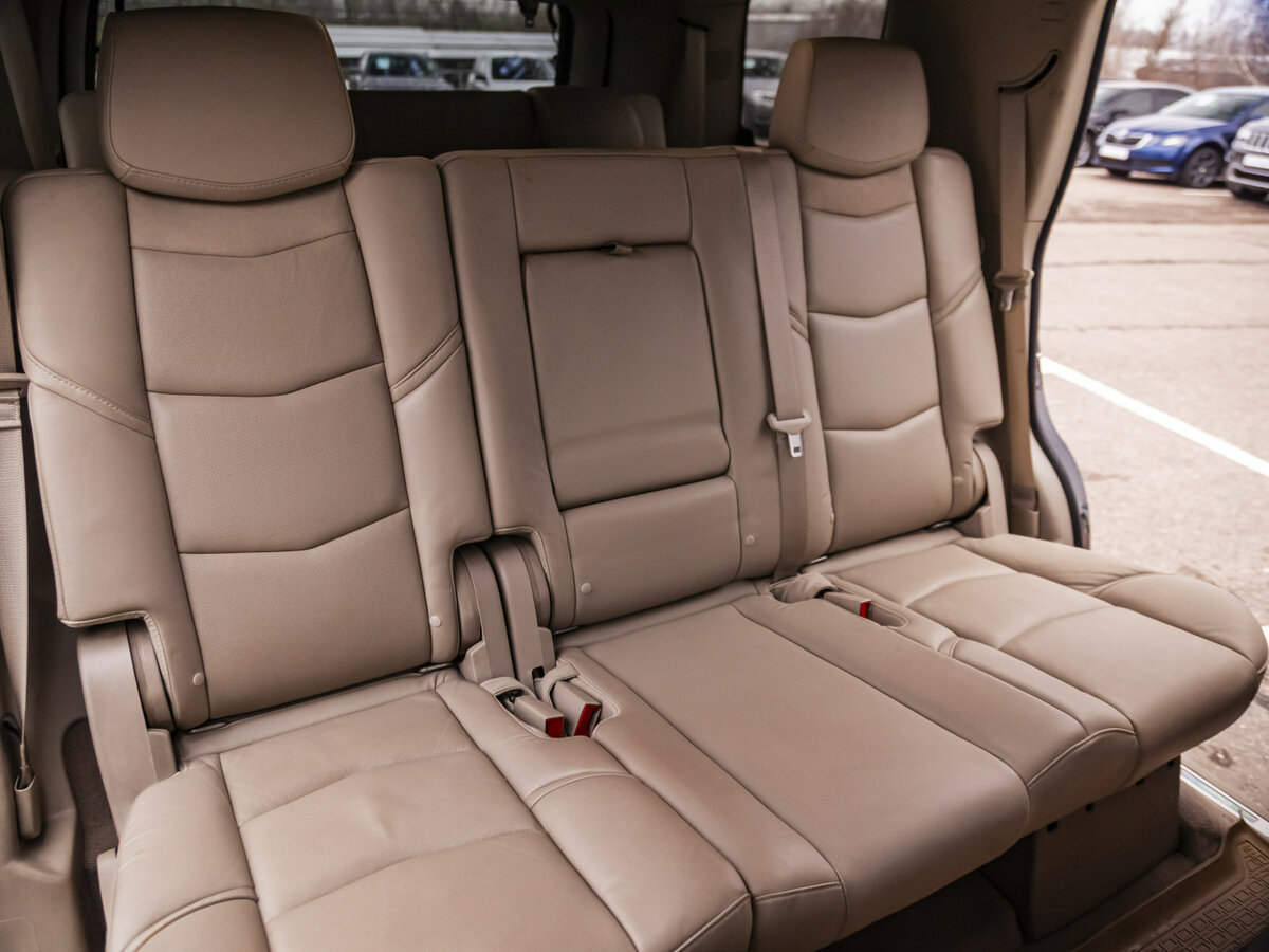 Купить Cadillac Escalade с пробегом. Фото: #10