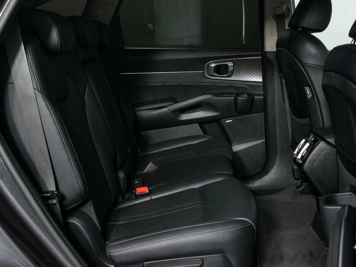 Купить Kia Sorento с пробегом. Фото: #12