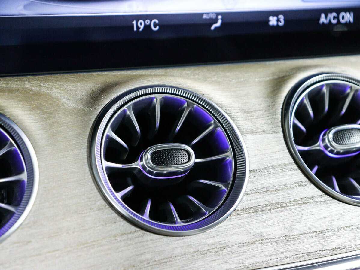 Купить Mercedes-Benz E-Класс с пробегом. Фото: #30